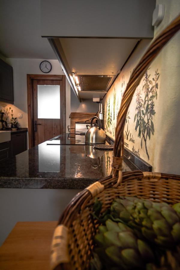 Kuninez, Holiday Home With Summer Kitchen モスト ナ ソシ エクステリア 写真