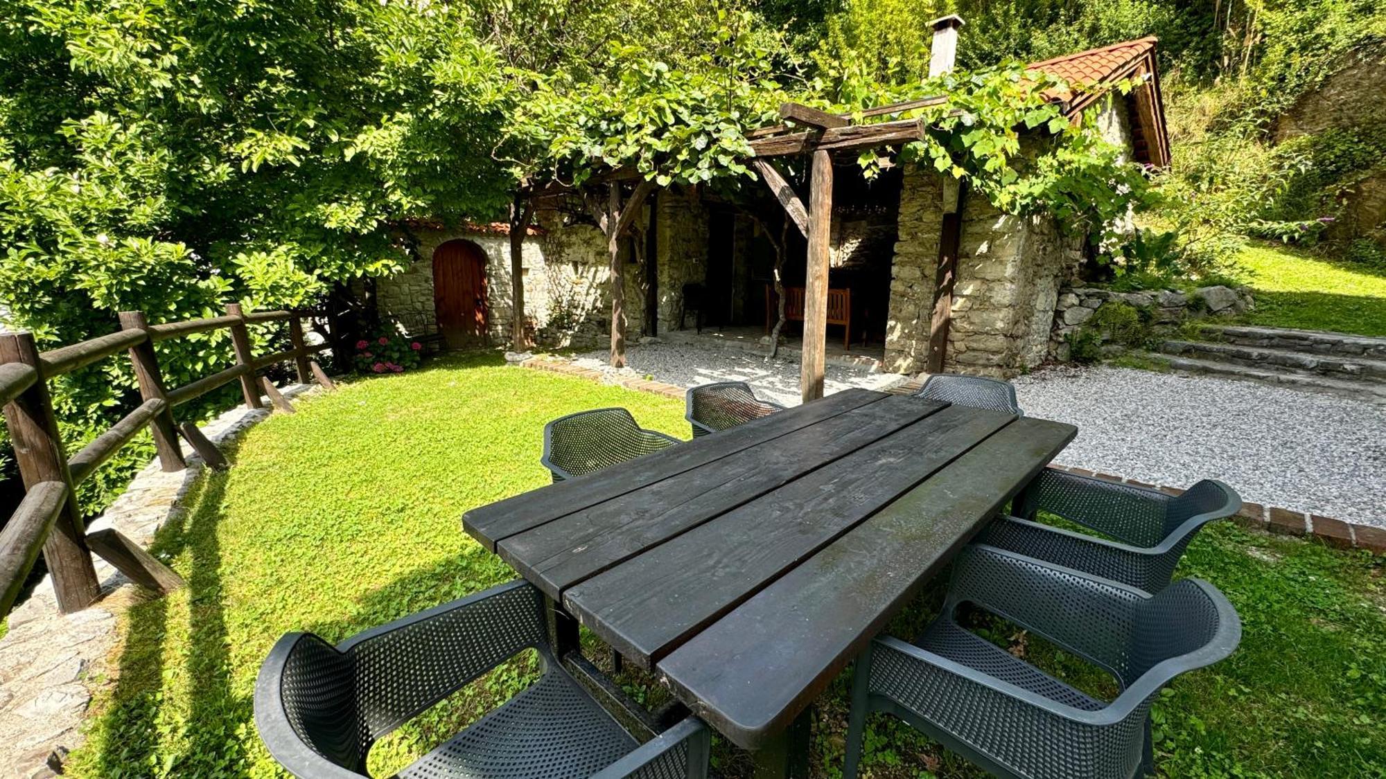 Kuninez, Holiday Home With Summer Kitchen モスト ナ ソシ エクステリア 写真