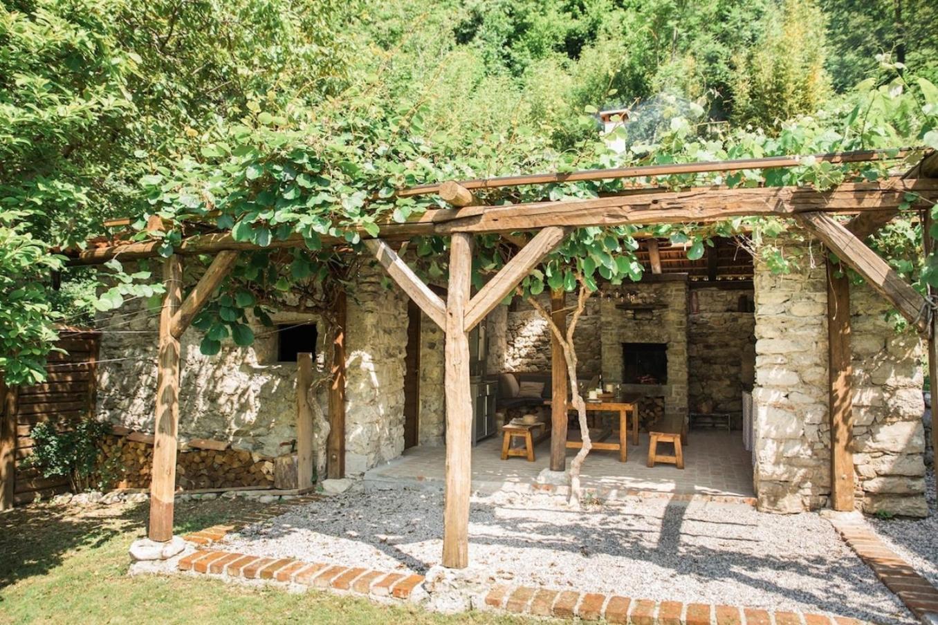 Kuninez, Holiday Home With Summer Kitchen モスト ナ ソシ エクステリア 写真